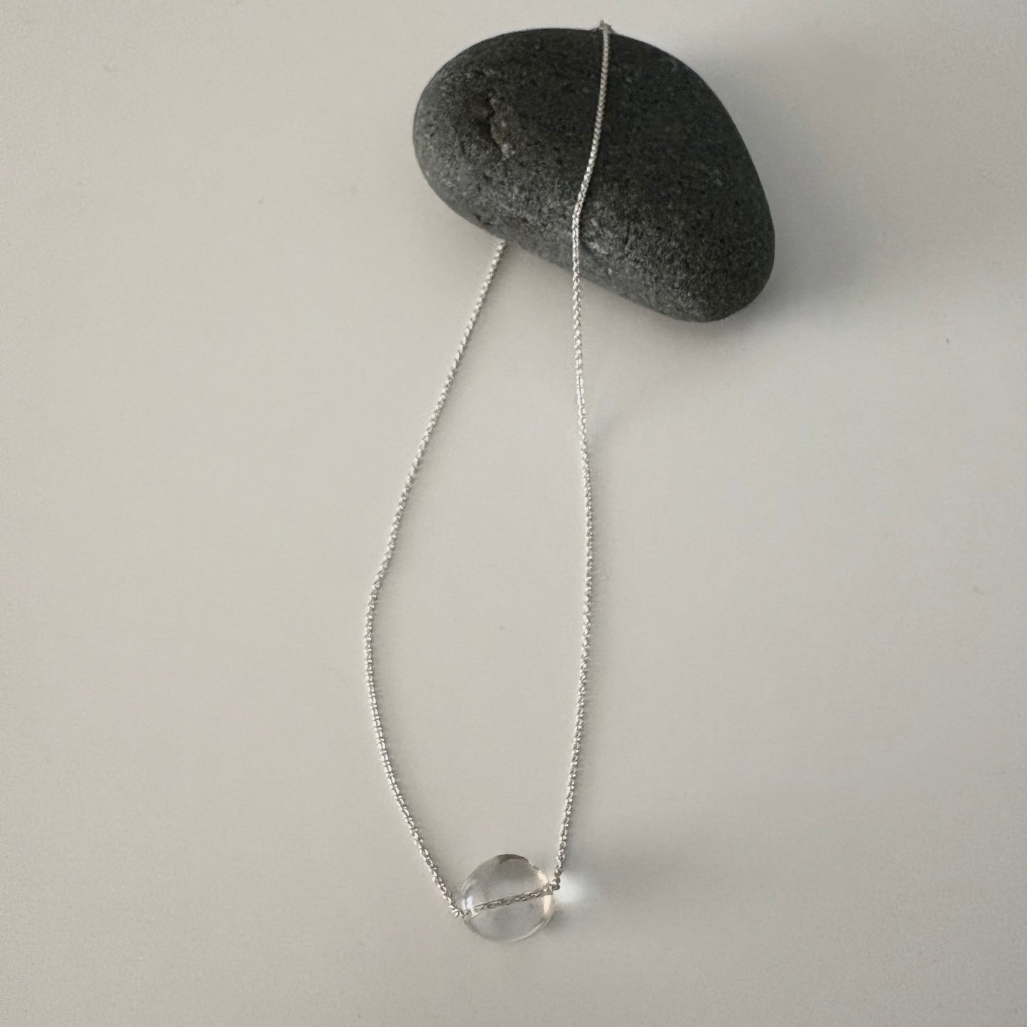 quartz sv necklace