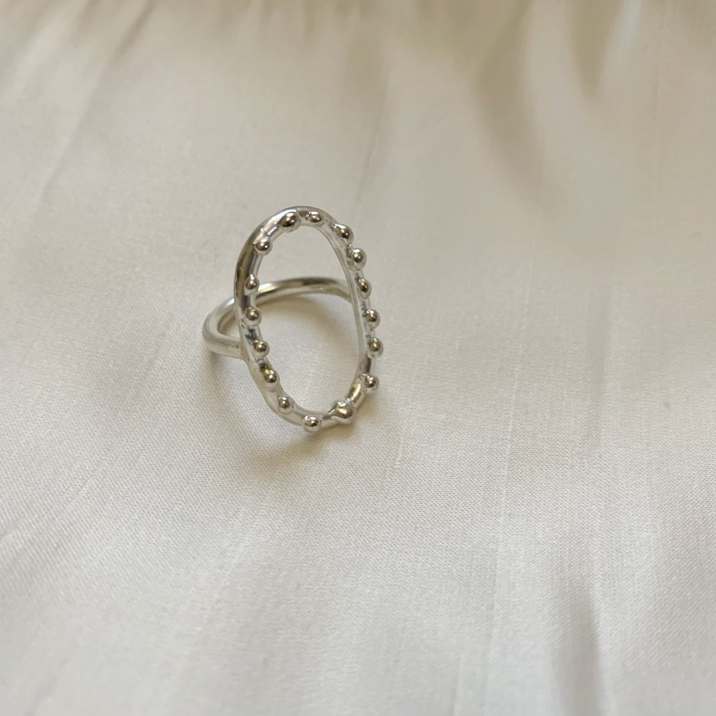 Oval grain ring