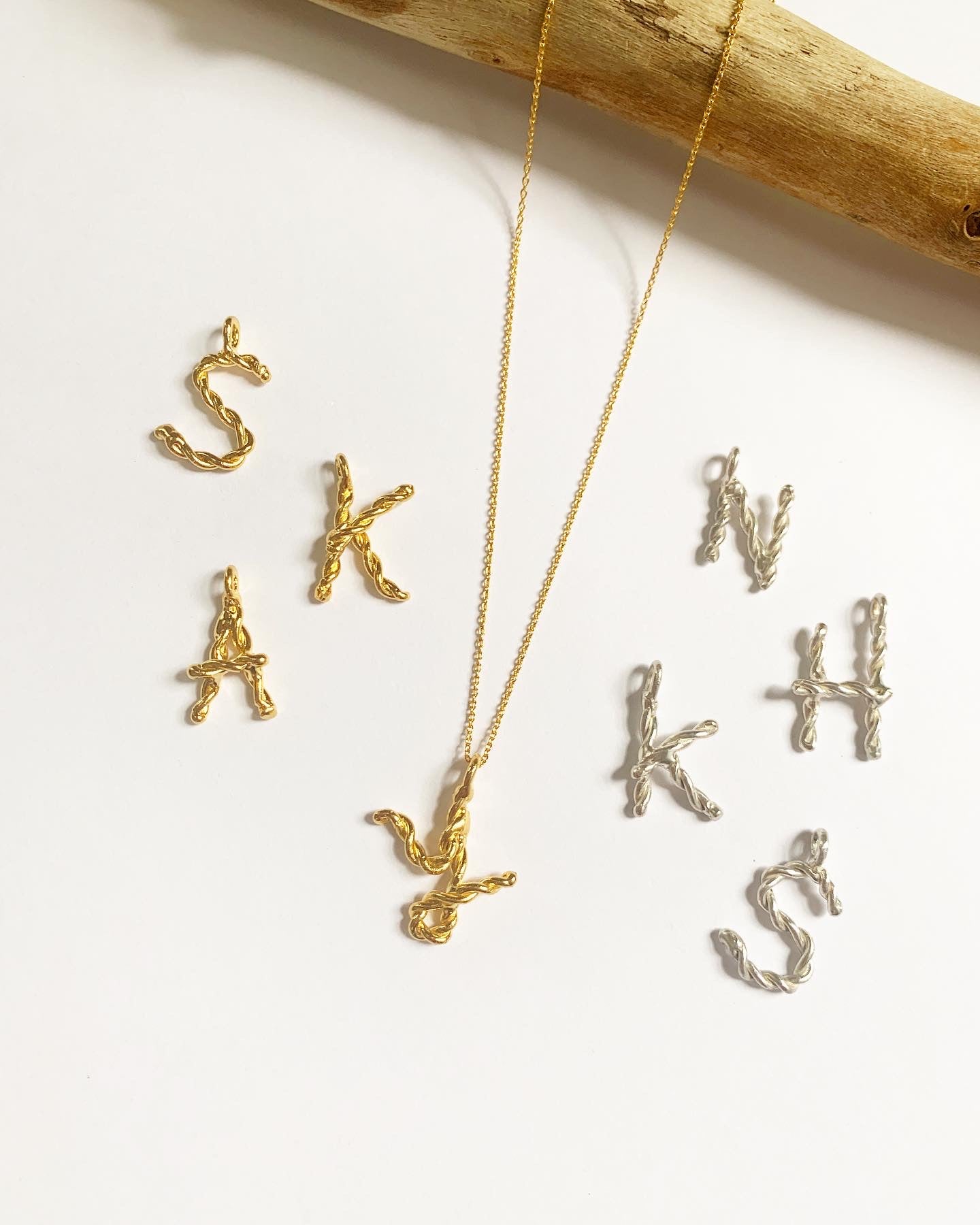 initial short necklace