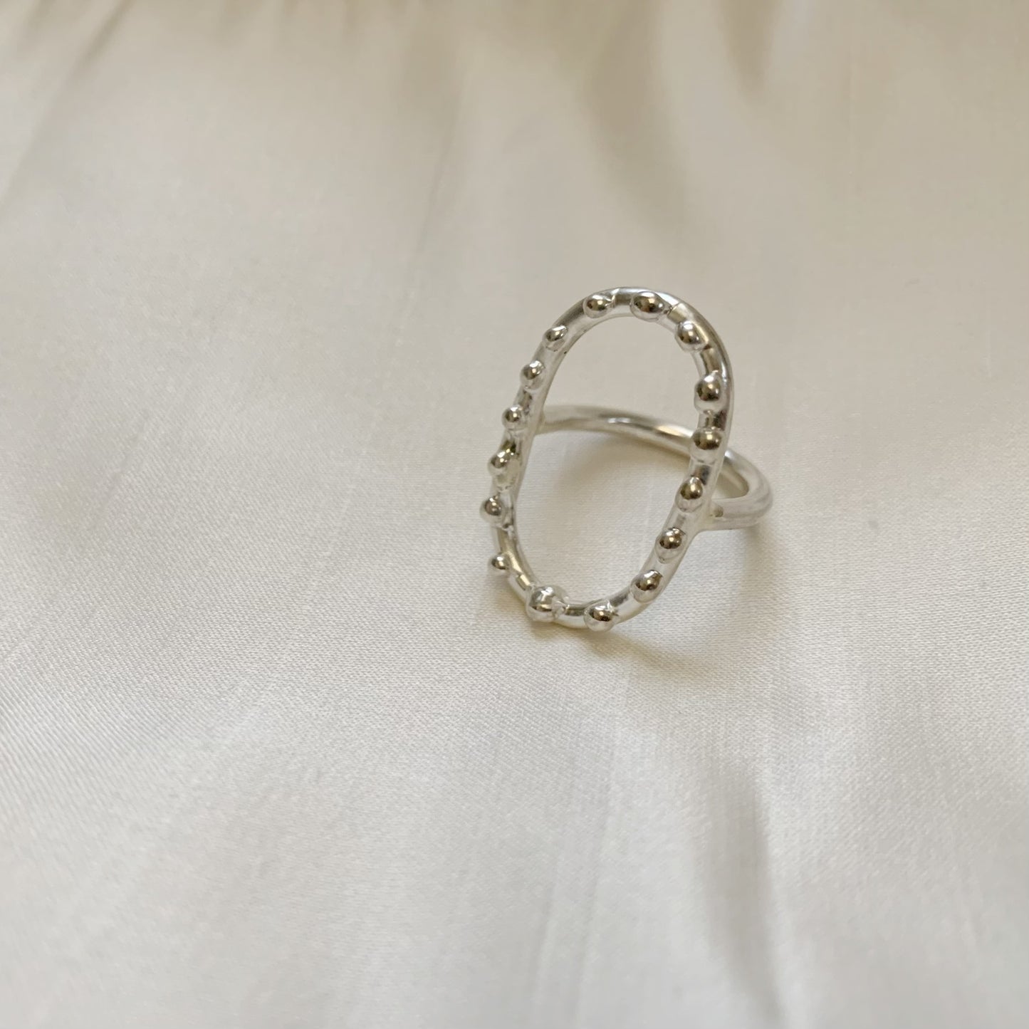 Oval grain ring