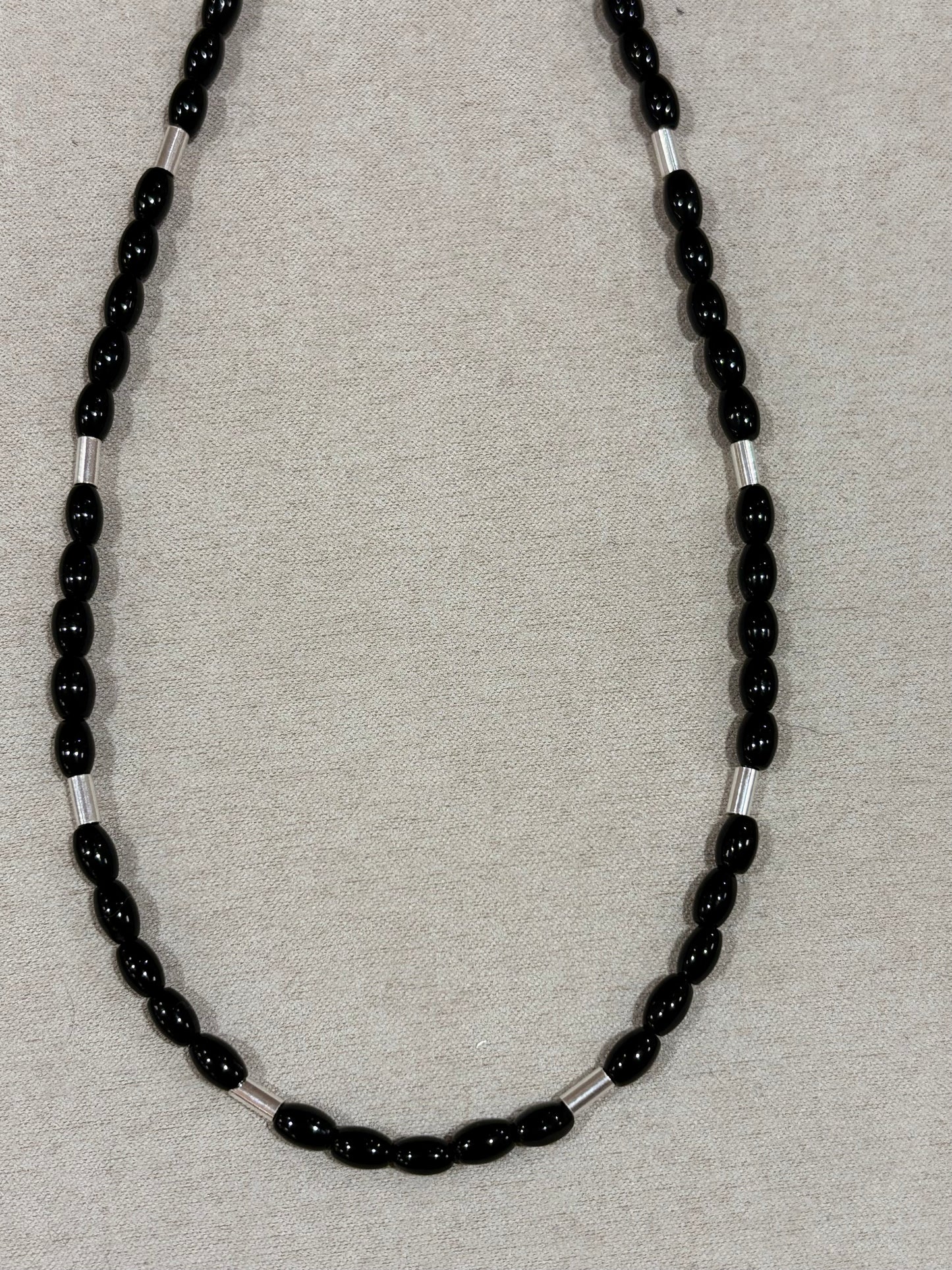Onyx silver beads necklace