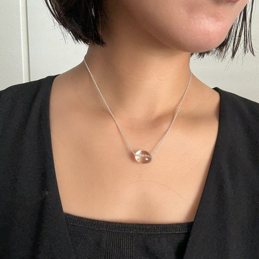 quartz sv necklace