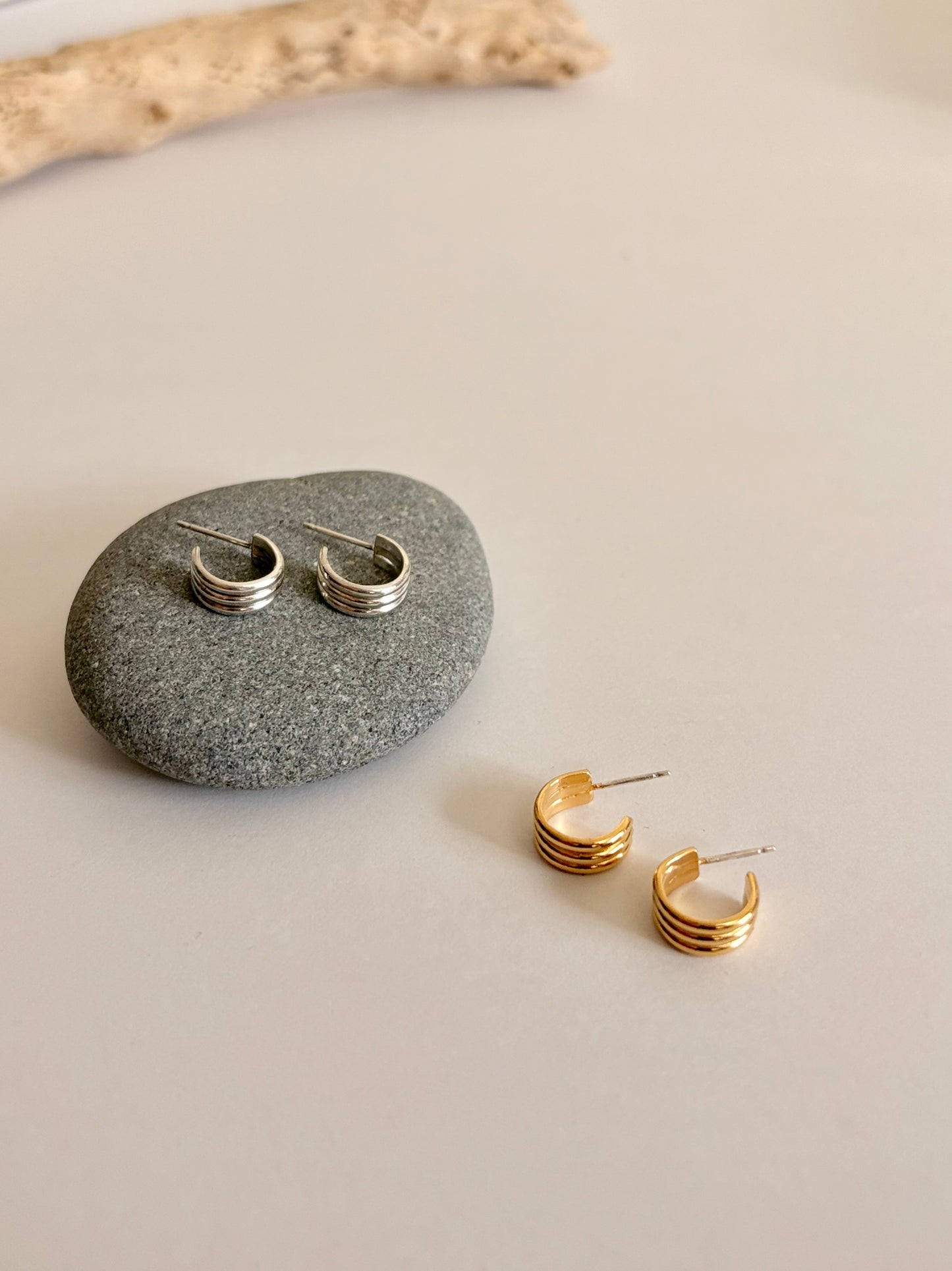 rail hoop pierce