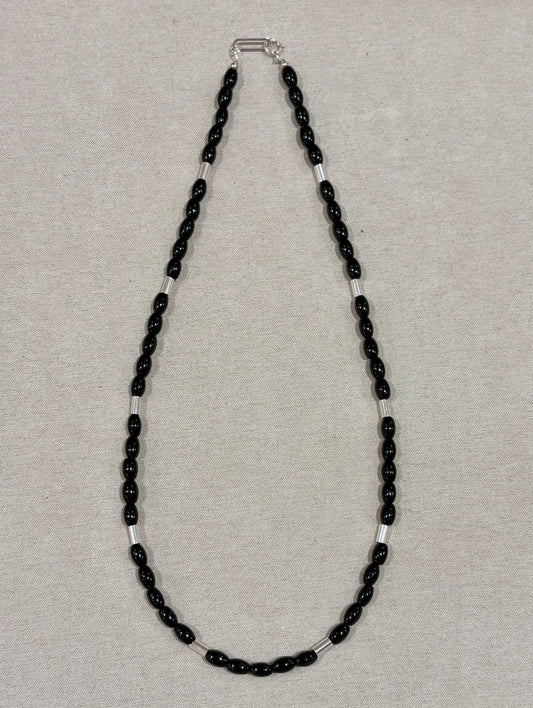 Onyx silver beads necklace
