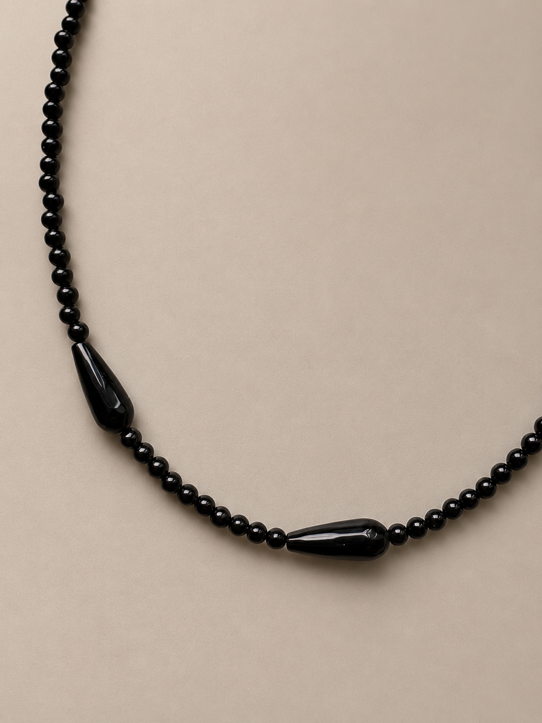 onxyz necklace