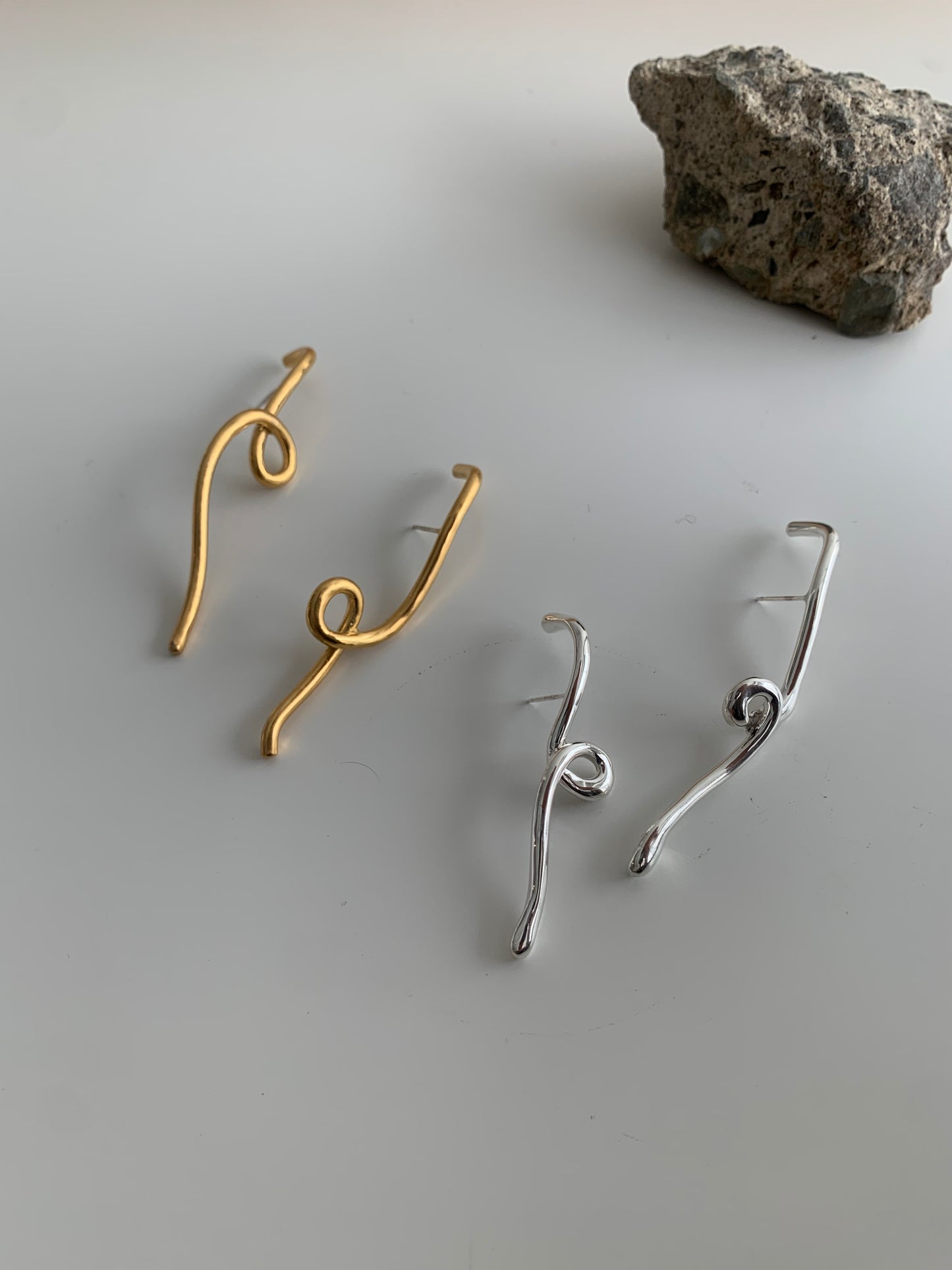 loop hook pierce