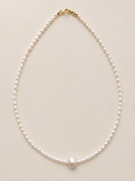 Pearl & Pearl necklace