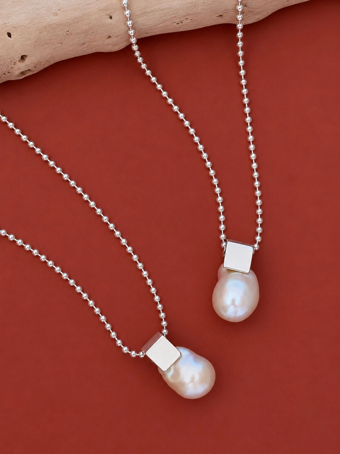 pearl necklace